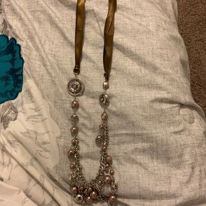 Paparazzi jewelry necklace with earrings